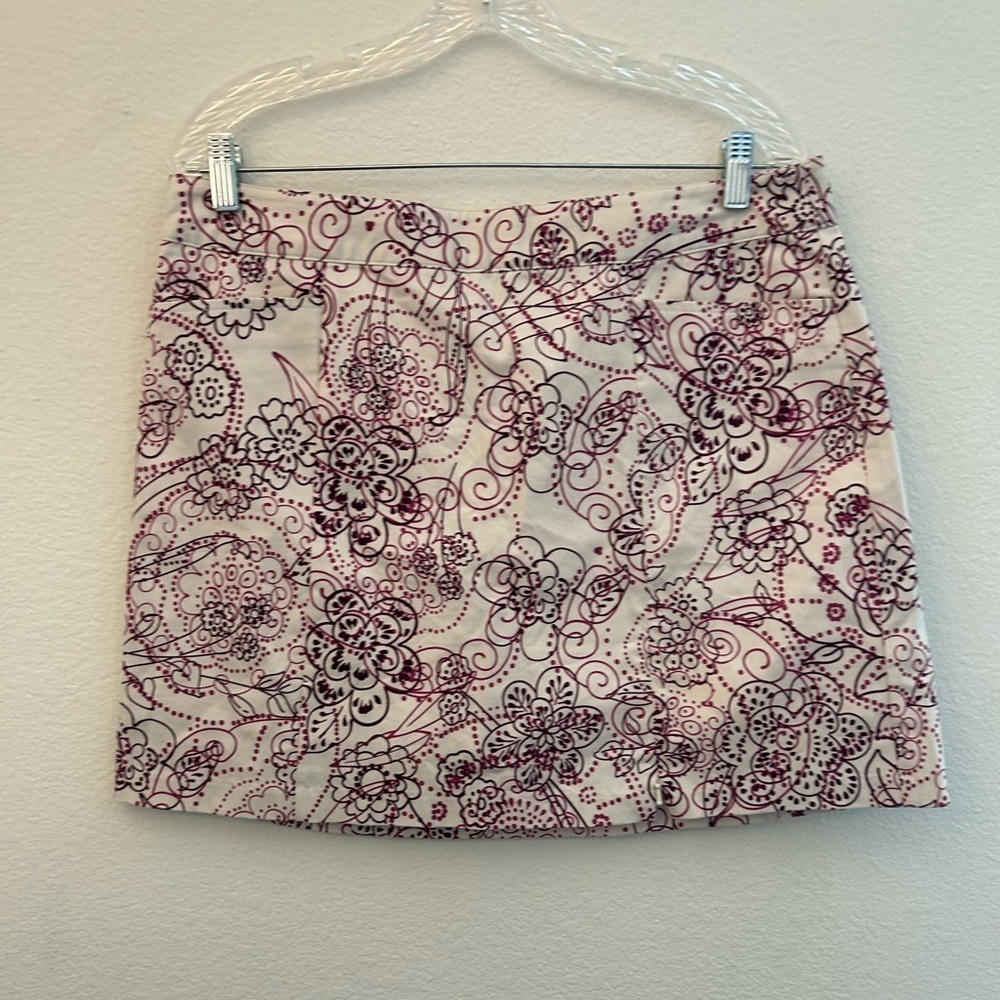 Lady Hagen White Pink Floral Golf Skort
Front Back Pockets Side Zip Size 12